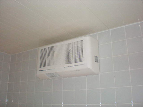 浴室暖房乾燥機
