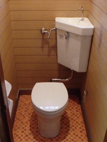TOTO 三角タンク式トイレ『CS140+S670BU』+ TOTO普通便座『TC290』