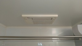 交換前　浴室暖房乾燥機