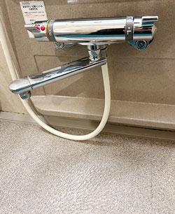 施工前：浴室用シャワー水栓 