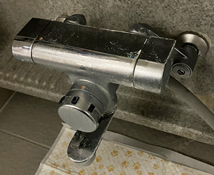 施工前：浴室用シャワー水栓