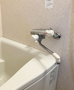 施工前：浴室用シャワー水栓 
