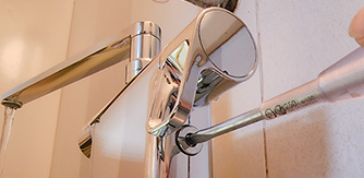 浴室用台付きタイプ蛇口・水栓のDIY難易度は上級者以上向け