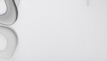 高級感のあるクリアガラストップ｜パロマ ビルトインガスコンロの天板の特徴