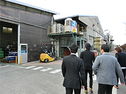 富士工業のレンジフード工場外観