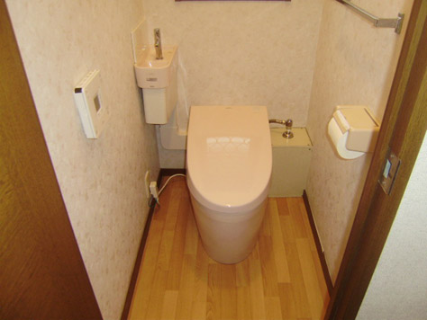 神奈川県藤沢市｜壁排水マンションのトイレをTOTOネオレストAH ...