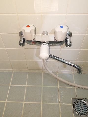 工事費込み】TOTO 浴室用シャワー水栓(壁付タイプ) ｜TMS20C