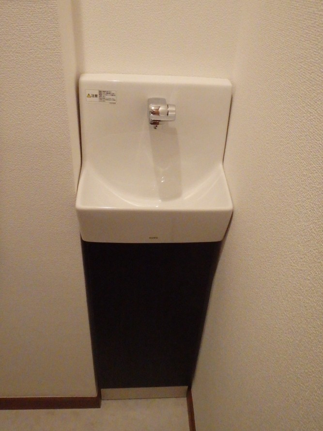 トイレの手洗器交換の施工例をご紹介 交換できるくん