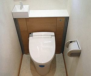施工後｜収納キャビネット+手洗器付トイレ(I型)